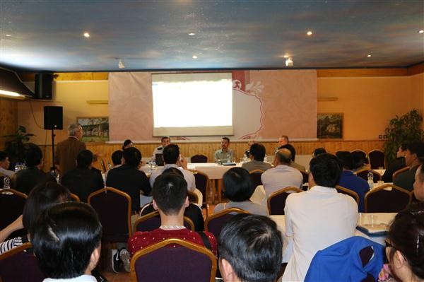New business law workshop for Vietnamese in Czech Republic - ảnh 1